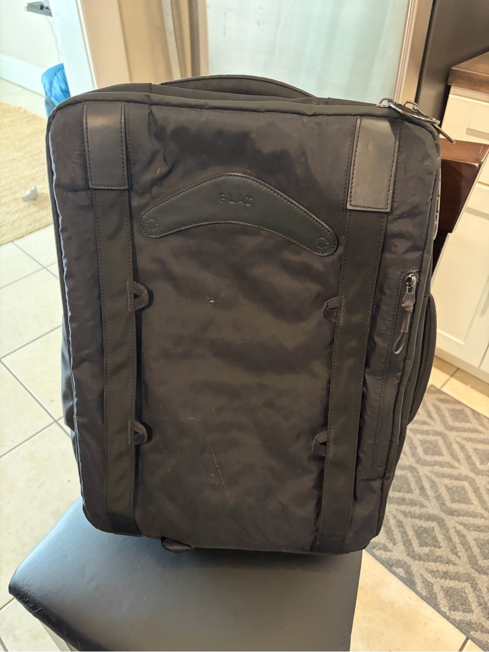 Flai Black Travel Backpack - Padded lockable backpack with many pockets